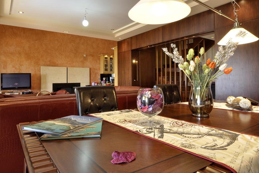 Villa Aeolos برباتي المظهر الخارجي الصورة